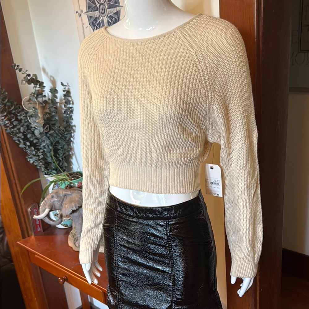 NWT billabong size small light summery Cream Knit Sweater